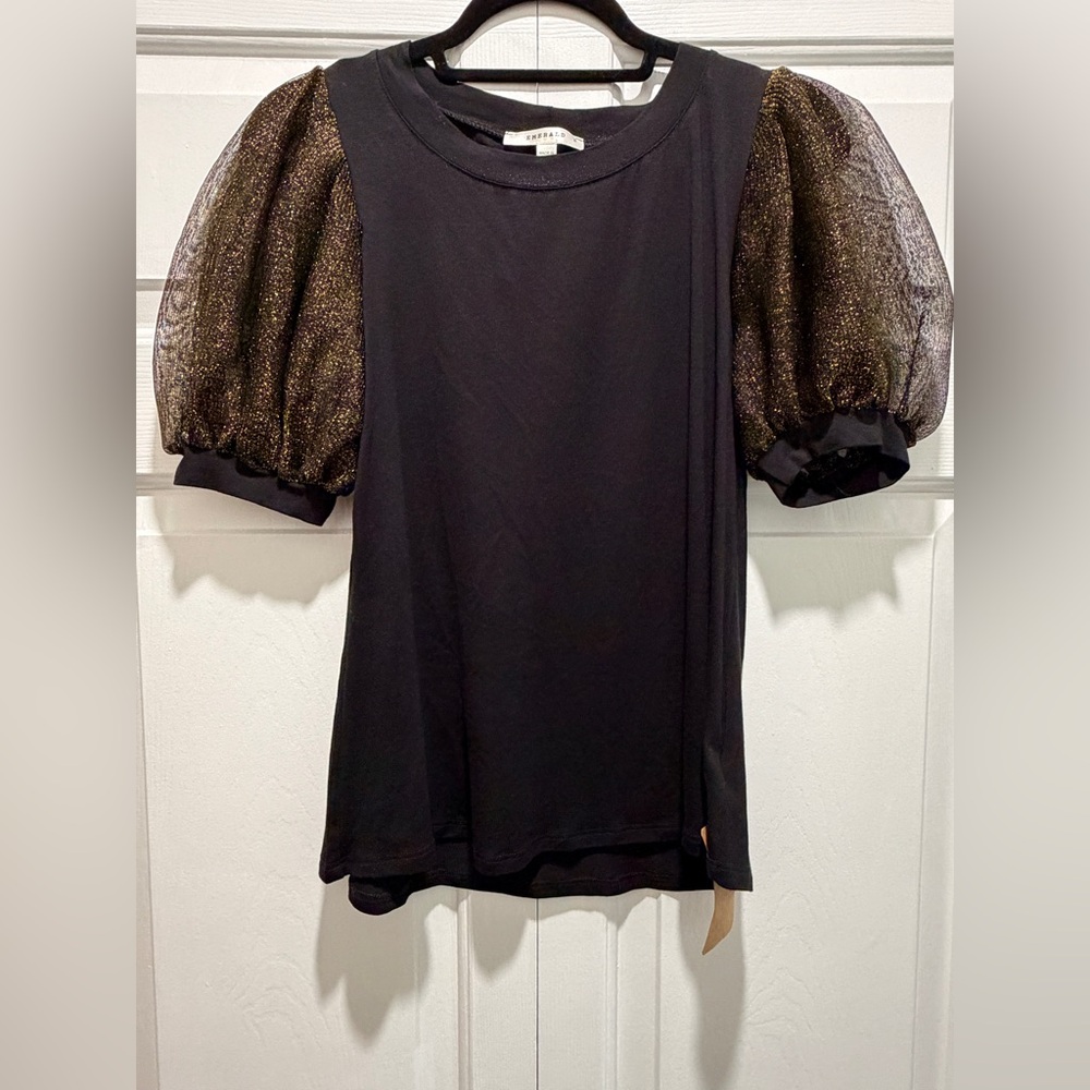 NWT Emerald Black and Gold Organza Puff Sleeve Top